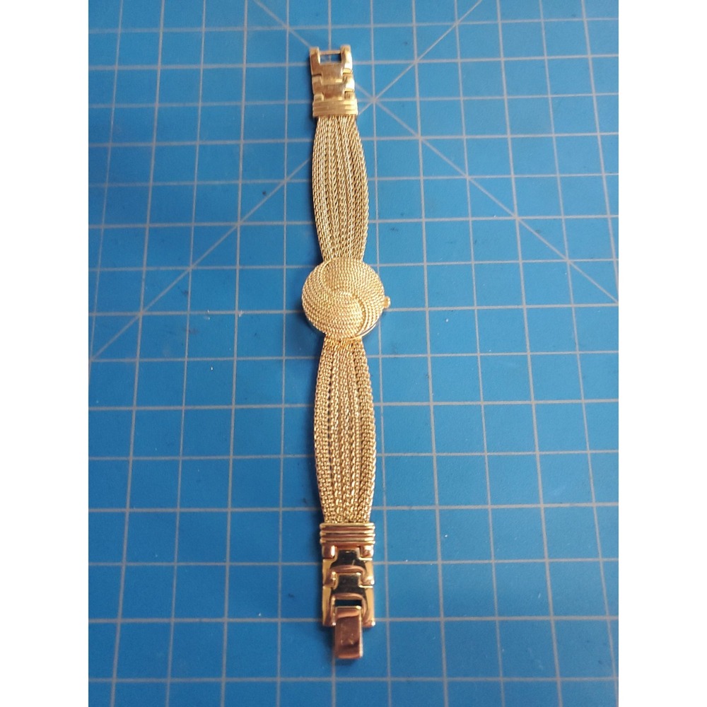 VTG Ann Klien Diamond Peek-a-boo Gold-plated mesh bracelet watch, 6 Inch Long